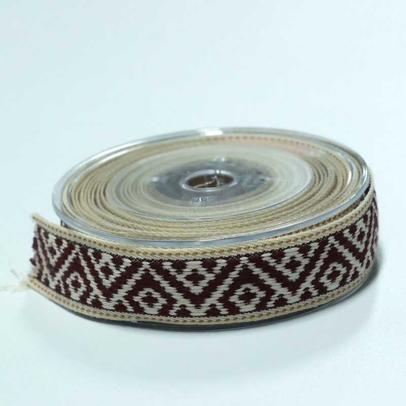 Jacquard Webbing with Distinctive Diamond Knit Patterns